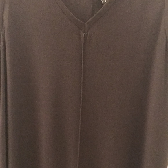 Black V-neck tunic top. Size L - Picture 4 of 11